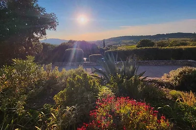 Villa in Villes-sur-Auzon mit Pool
