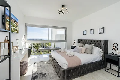 Stylish 3-Bed Apartment | Alcazaba Lagoon...