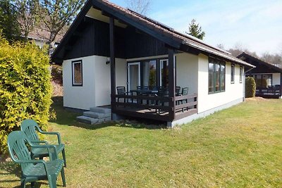 Einstöckiger Bungalow bei einem Stausee in de...