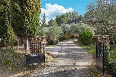 Bastide Saint Esprit nell'entroterra...