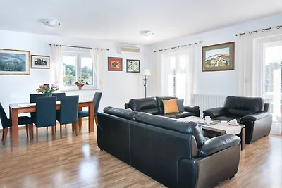 Breg Ivanovci - Three Bedroom Villa with Swim...