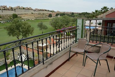 Großzügige Villa mit Swimmingpool in Algorfa