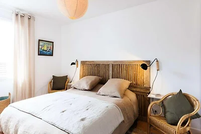 Haus in der Nähe des Wanderwegs GR 34 und der...