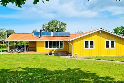 Modern toevluchtsoord met Spa -- By Traum...