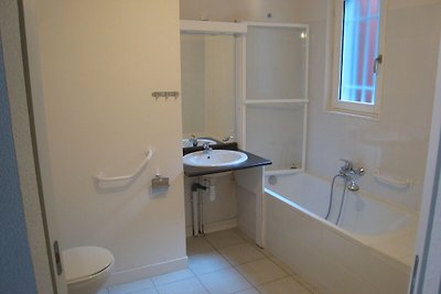 Cozy apartment with dishwasher, near the port...