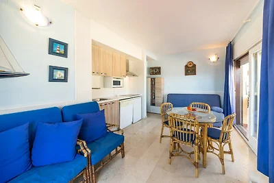 Apartment in der Nähe des Strandes Illa...
