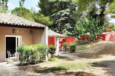 Ferienhaus in Arles mit einem gemeinsamen...