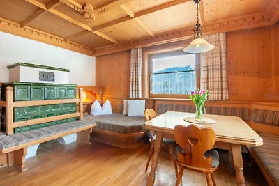 Chalet con terrazza panoramica a Zell am...