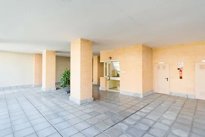 Appartamento con terrazza, piscina,...