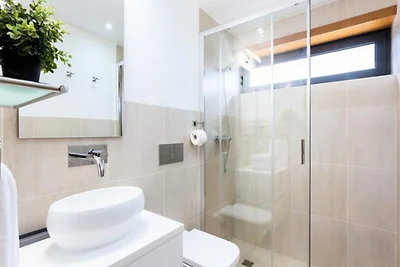 Villa in Raposeira mit Meerblick