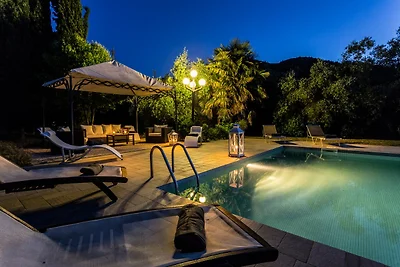 Villa in Lucca mit Pool und Landschaftsblick