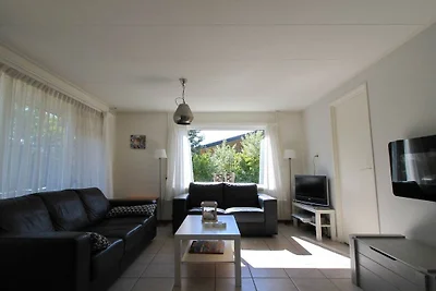 Bungalow in Ballum mit Schwimmbecken
