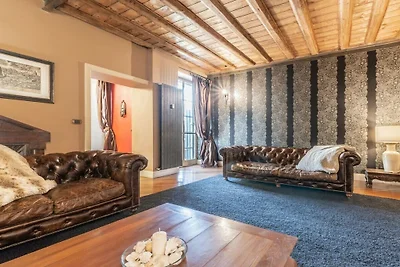 Wohnung in Torino mit Balkon und Parken