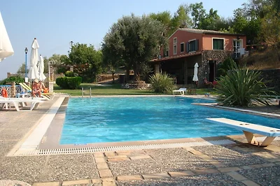 Gemütliche Ferienwohnung mit Pool in...