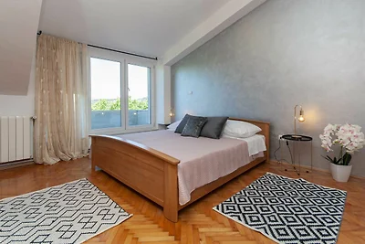 Villa Green Castle - Five bedroom villa with ...