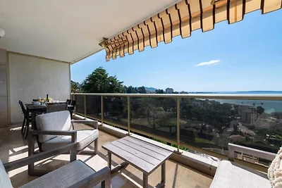 3-Zimmer-Apartment mit Meerblick und Pool – C...