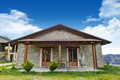 Typisches piemontesisches haus in den langhe