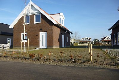 Schönes Ferienhaus in Simonshaven am wasser