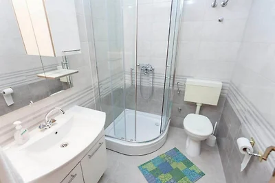 Summerheaven Apartments - One Bedroom Apartme...