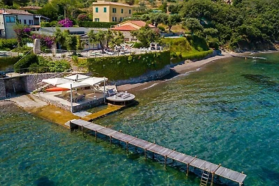 Le Grotte Villa Isola d'Elba