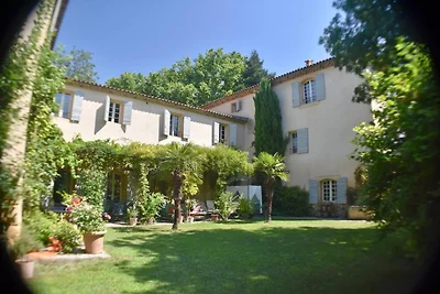 Elegante Bastide vicino ad Aix con piscina