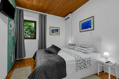 Apartments Kata - Three Bedroom Apartment wit...