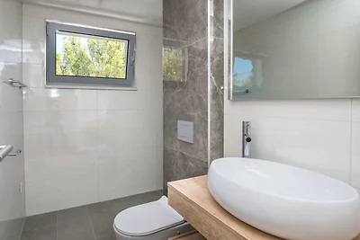 Apartments Dva Galeba - Comfort One Bedroom A...