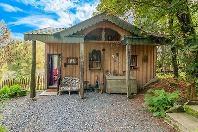Lebhaftes Ferienhaus mit Garten