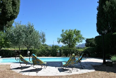 Villa in La Motte mit Swimmingpool