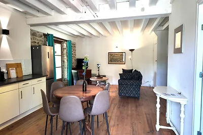 Cottage accogliente a Roussines, Dordogna