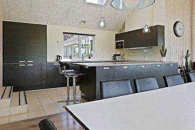 Luxuriöses Ferienhaus in Vejby mit Sauna