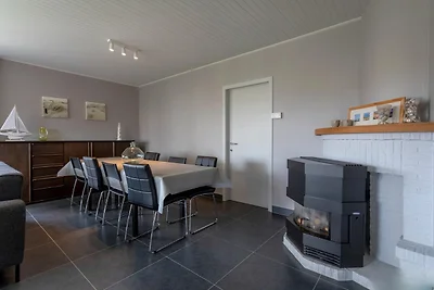 Ruime villa aan zee in Oostduinkerke