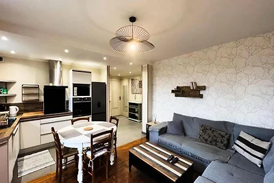 Wohnung in Capuche Alliés mit Bergblick