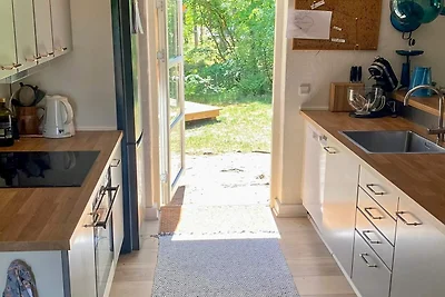 8 Persone case ad Aakirkeby