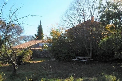 Ferienhaus mit Terrasse in Villemagne