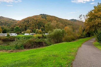 Ruhiges Ferienhaus in Nehren mit Garten