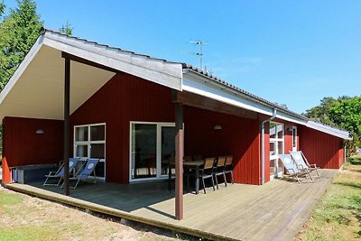 Stilvolles Ferienhaus in Jütland mit Terrasse