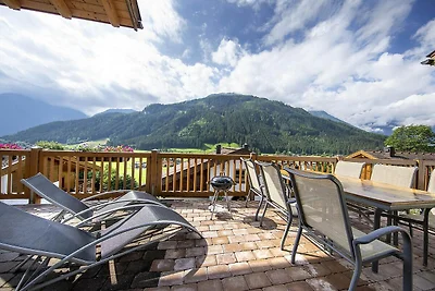 Deluxe-Chalet mit Pool in Königsleiten