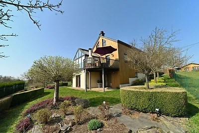 Vakantiehuis in Noiseux met BBQ-terras