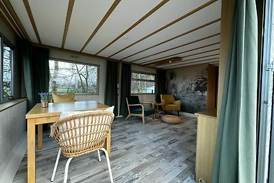 Komfortables Chalet auf ruhigem Campingplatz ...