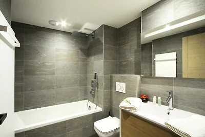 Appartamento nelle Alpi con accesso diretto a...