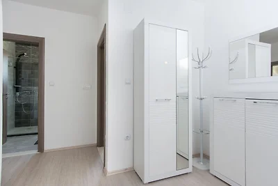 Moderne Ferienwohnung in Seget Donji mit...