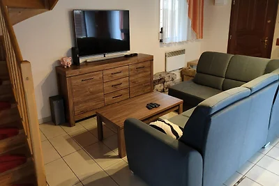 Gemütliches  Ferienhaus mit Kamin in Lukecin