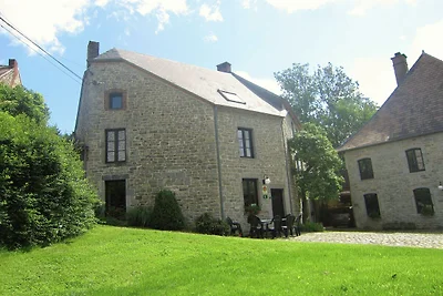 Vakantiehuis in Viroinvlal met tuin