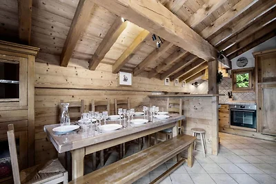 Chalet in Courchevel mit Sauna und Terrasse