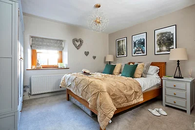 Ferienhaus mit 4 Schlafzimmern in Kirkby Lons...