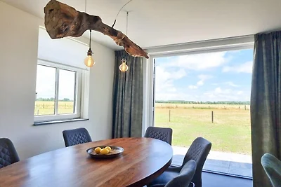OK44 Luxus Ferienhaus für 6 mit 2 Bäder