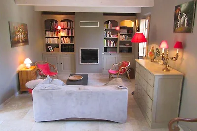 Bellissima villa con piscina a Mormoiron