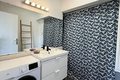 Appartamento a Hyères con balcone vista mare