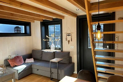 Einladendes Chalet in Monnickendam mit Garten